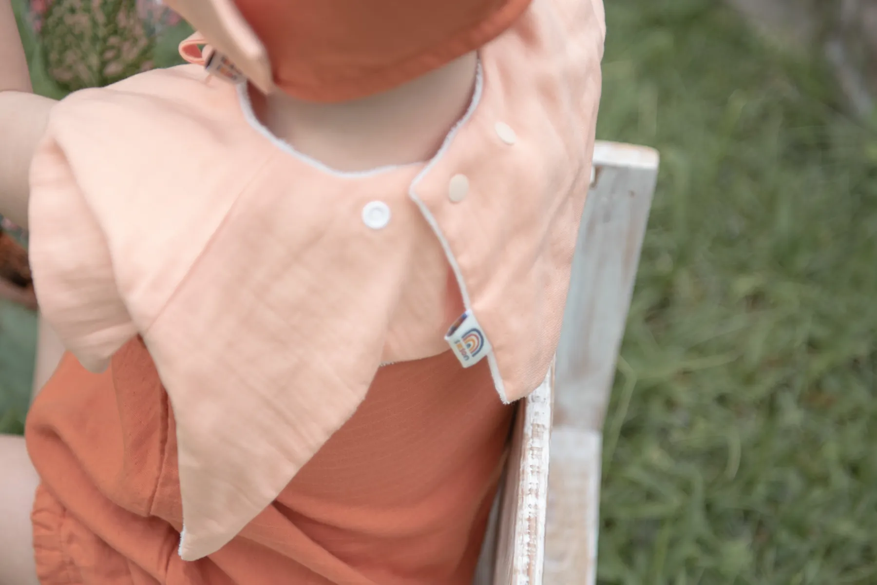 Seasonal Bib 2